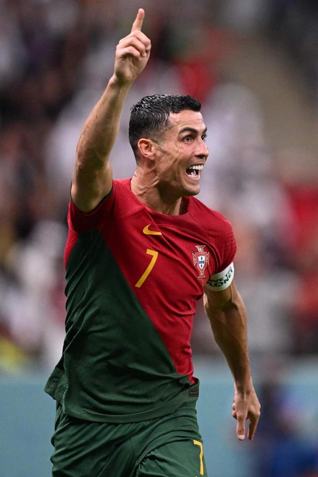 福登闪击破纪录+补时绝杀，铁卫送点恩梅查手刃旧主，曼城3-2鱼腩