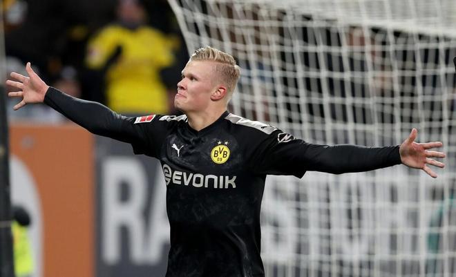 疯狂对轰！康宁汉姆半场18+8+5对飙贝恩21分