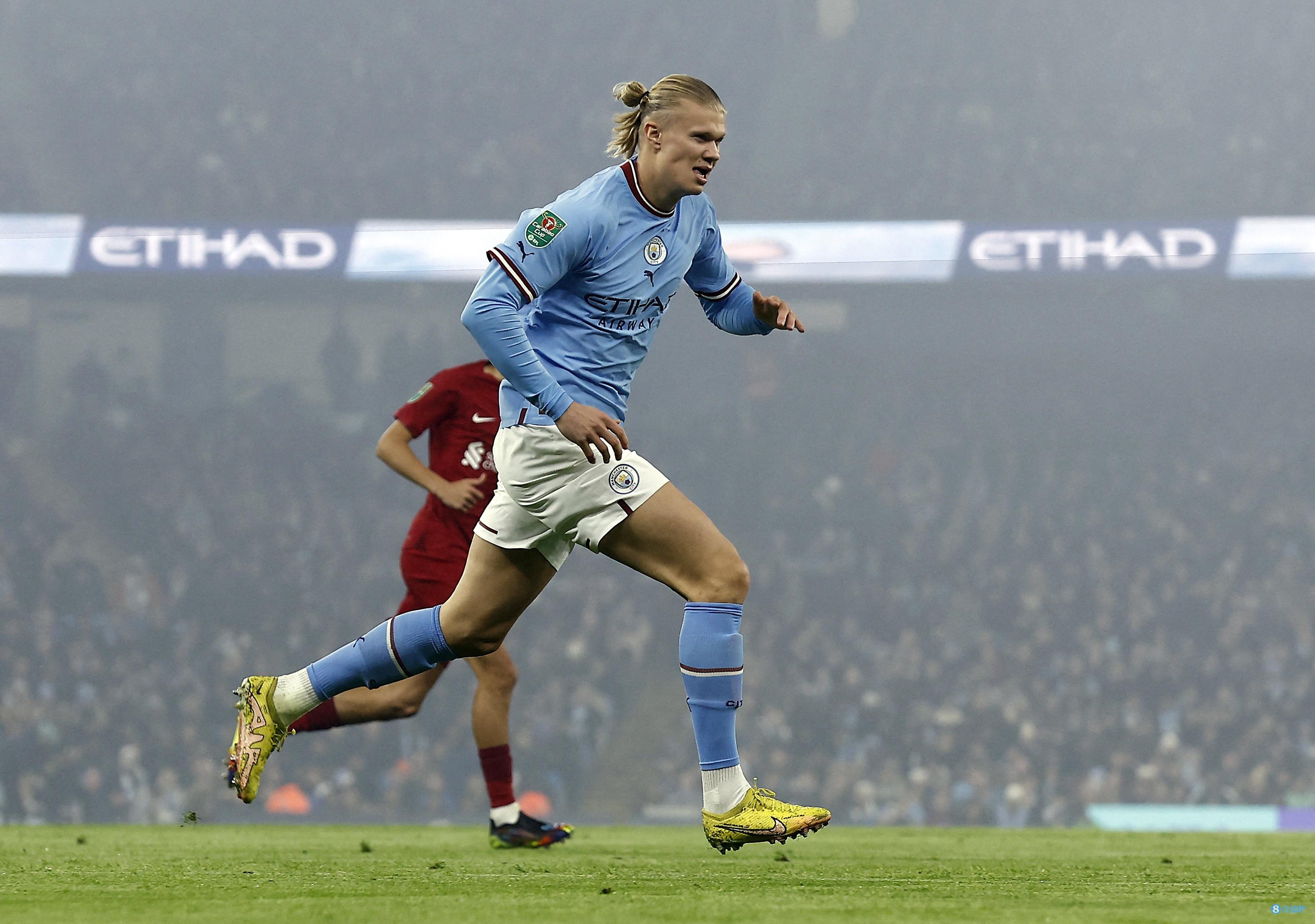 李帅与海港球迷同庆：尊敬的四星球迷，冠军是我们一起拿到的