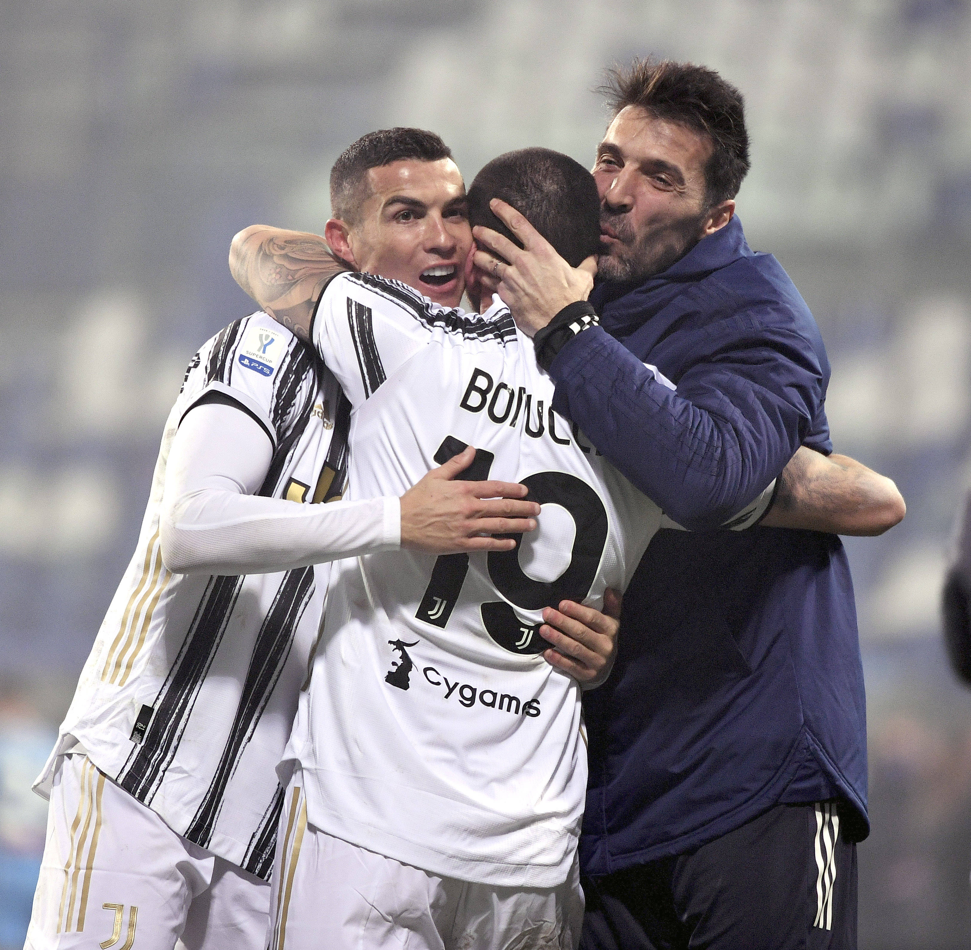 复古？多特球迷提议将球队队徽换回上世纪曾使用过的经典风格