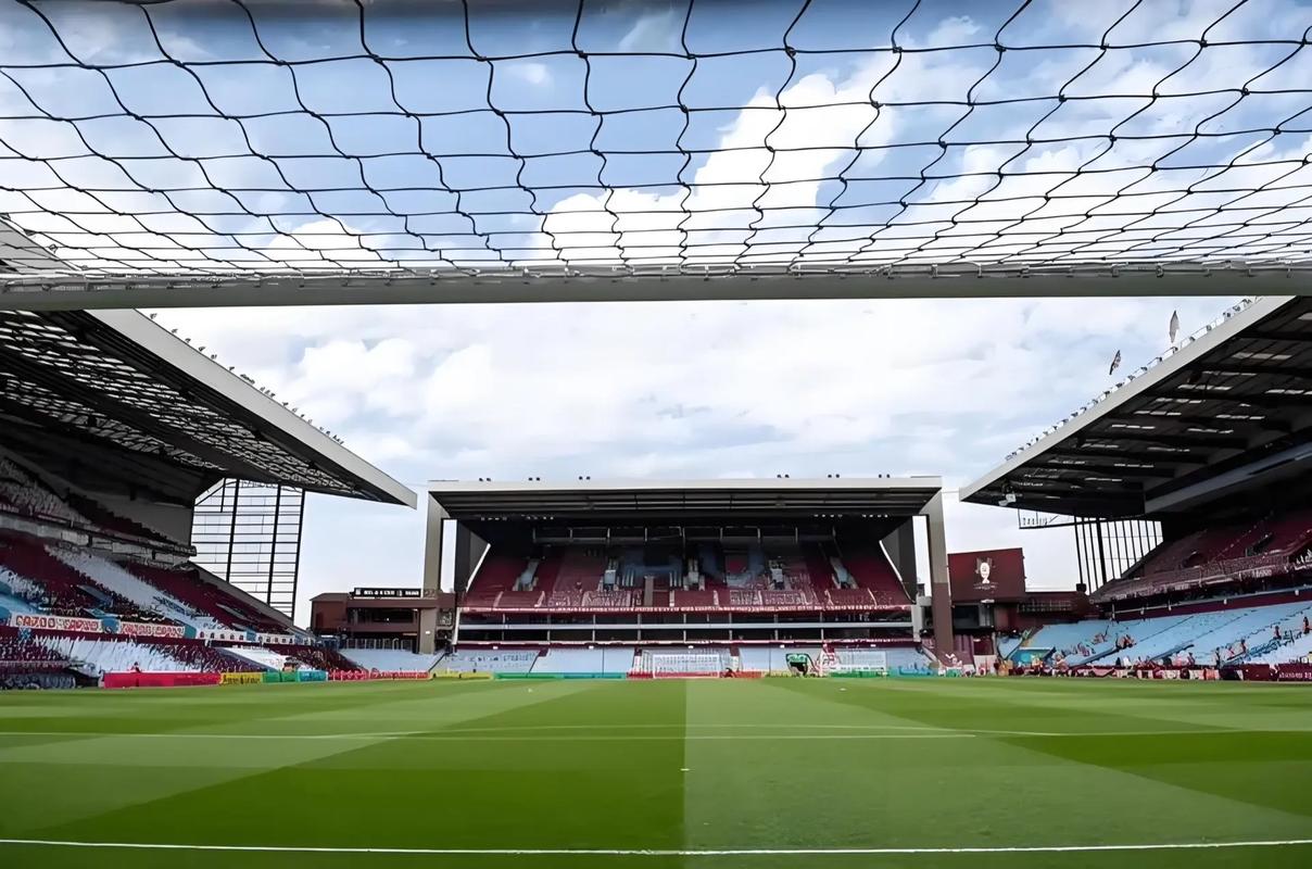 4轮过后唯一保持全胜球队，中日德兰在欧联积分榜暂居榜首