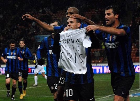 莱万：失去袖标很难过，但感受到了球迷的爱；不恨普罗别日